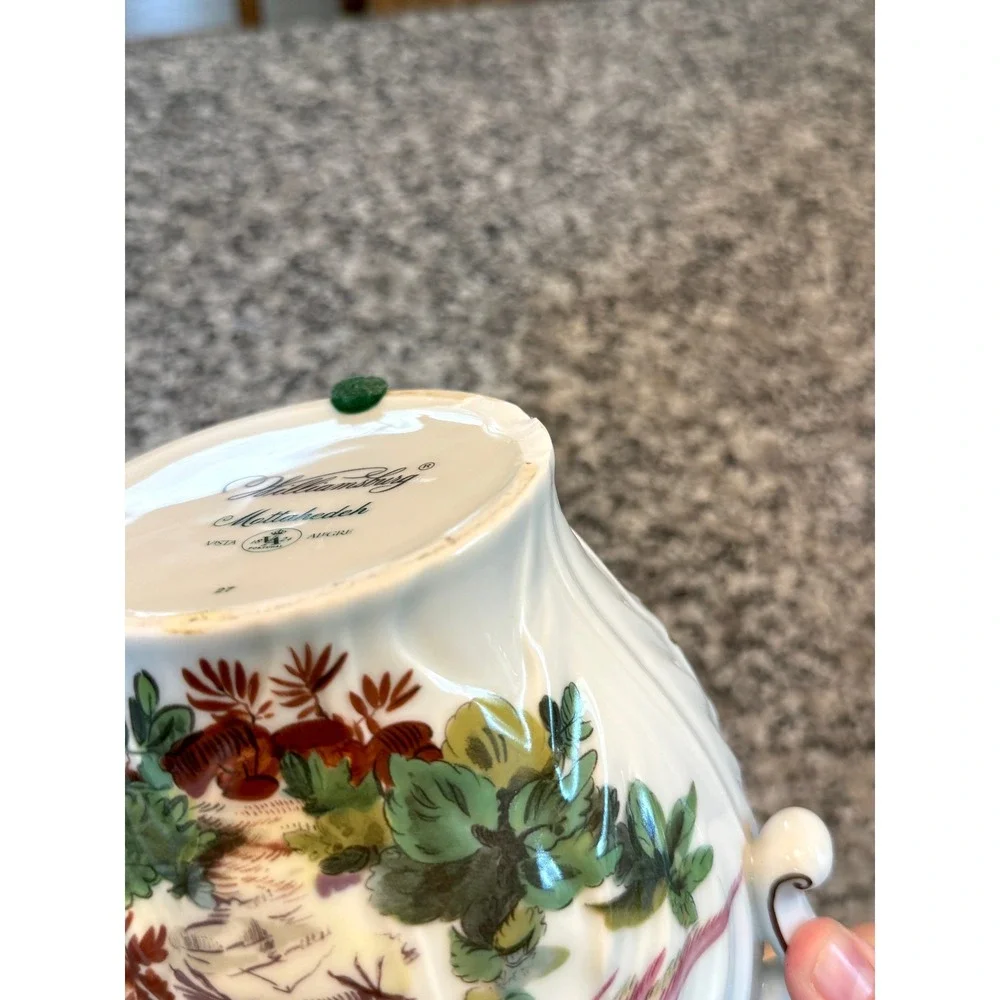 Mottahedeh gorgeous vintage
